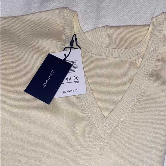 NEW Gant Sweater - Picture 2 of 3